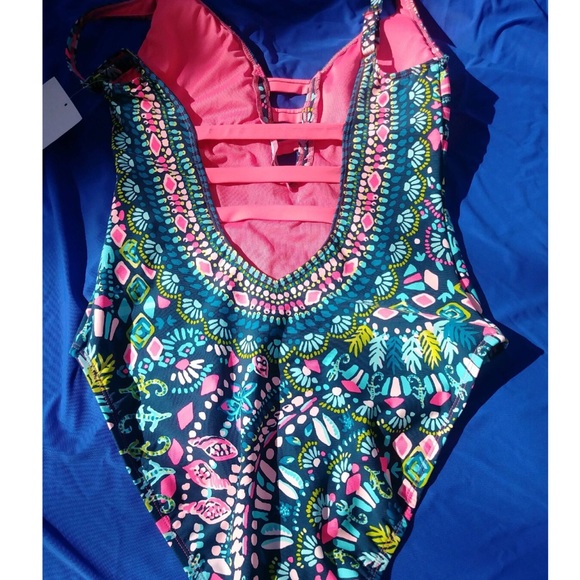 Lilly Pulitzer bathing suit 💕SOLD💕 - Picture 2 of 3